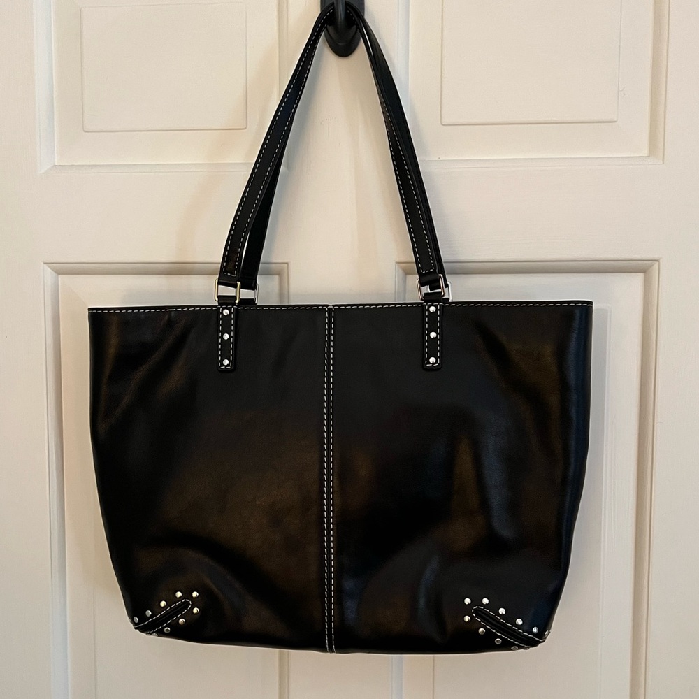 Michael Kors Black leather with silver studs large Travel Tote Bag - Picture 2 of 15